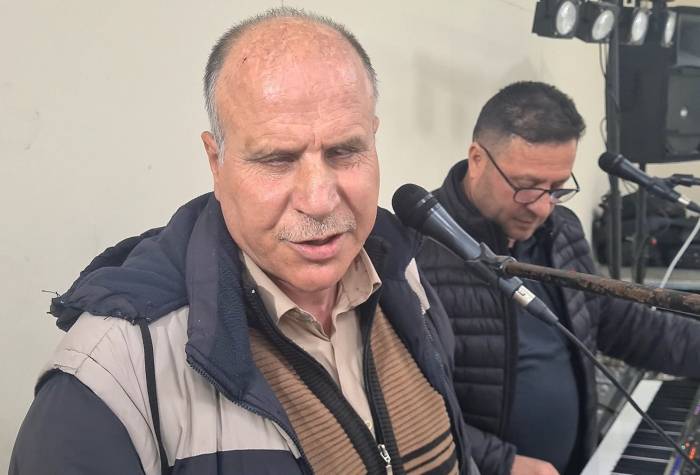 Görmese De Yaptığı Müzikle Mutluluklara Tanık Oluyor