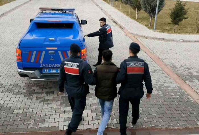 Aksaray’da Aranan 9 Şüpheli Jandarmanın Operasyonuyla Yakalandı