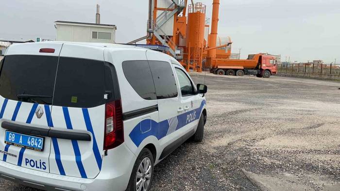 Aksaray’da Kum Silosundan Düşen İşçi Ağır Yaralandı