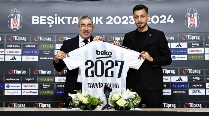 Beşiktaş, Tayyip Talha Sanuç İle 3 Genç Futbolcusunun Sözleşmesini Yeniledi