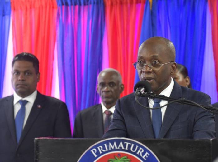 Haiti Başbakanı Henry İstifa Etti
