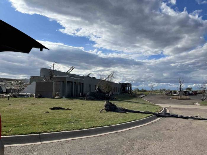 Abd’nin Nebraska Ve Iowa Eyaletini Hortum Vurdu