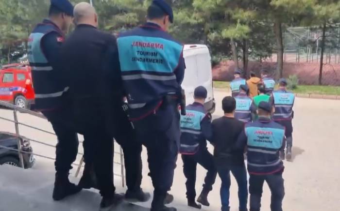 Gaziantep’te Uyuşturucu Tacirlerine Şafak Operasyonu: 5 Gözaltı
