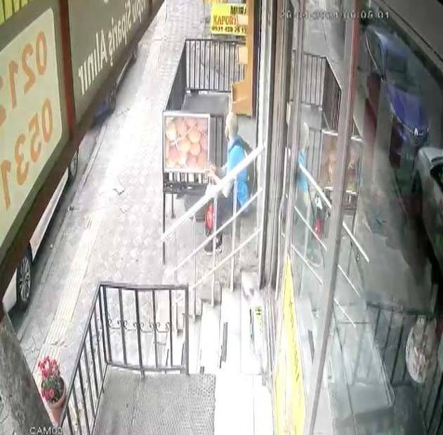 Bahçelievler’de 2 Ay Boyunca Dükkanın Önünden Süt Çalan Hırsız Kamerada