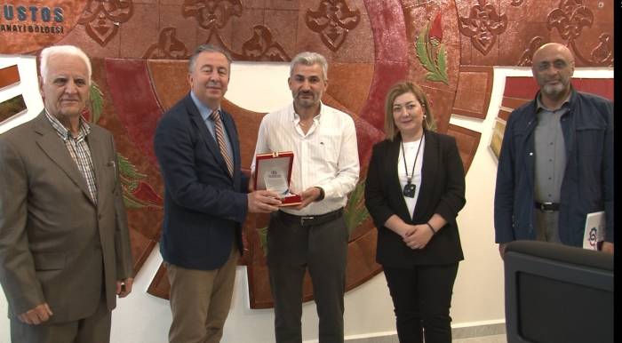 Kütahya 30 Ağustos Osb’ye Yatırımcılarından Olan Mf Seramik Tarafından Pano Hediye Edildi