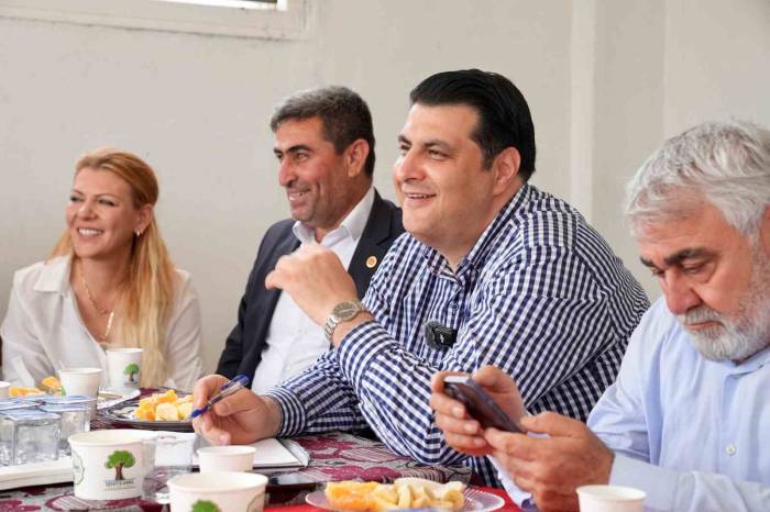 Başkan Umut Yılmaz, Kırsal Mahalle Sakinleriyle Bir Araya Geldi