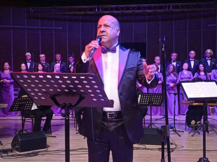 Balıkesir Türk Müziği Korosu Bodrum’da Konser Verdi