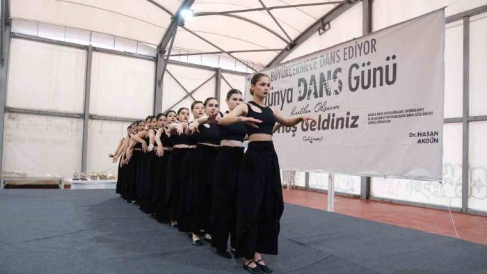 Dünya Dans Günü’nde Farklı Kültürler Büyükçekmece’de Buluştu
