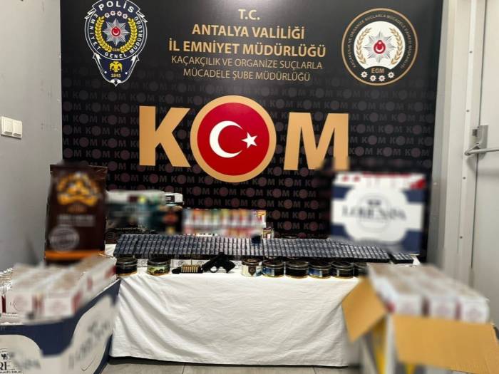 Okul Çevresinde Yapılan Denetimlerde 29 Bin 100 Adet Gümrük Kaçağı Sigara Ele Geçirildi