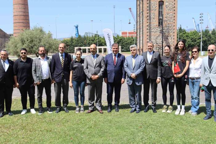 Sakız Adası’nda Dostluk Turnuvası