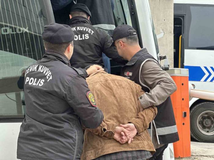 İnegöl’de Çetenin Faaliyetlerini Başlatanın “Hanımağa” Lakaplı İş Kadını Olduğu Ortaya Çıktı