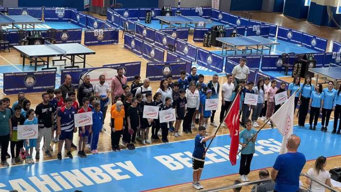 Şahinbey Belediyesi Minik Masa Tenisçilerini Ağırladı