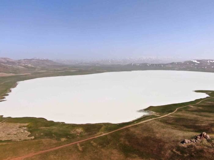 Son Yağışlar Akgöl’ü Tekrar Canlandırdı