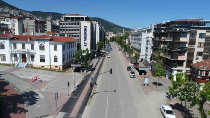 Bursa Emniyeti, 1 Mayıs Emek Ve Dayanışma Günü’nde Kapatılacak Yolları Açıkladı