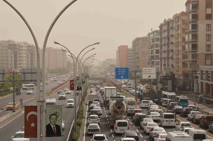 Güneydoğu ‘Toz Taşınımı’ Etkisi Altında: Uzmanı Uyardı, Ciddi Kriz Oluşabilir