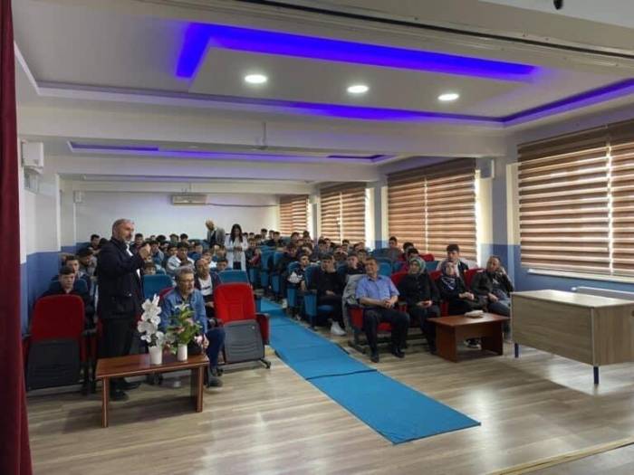 İş Arama Becerileri Anlatıldı