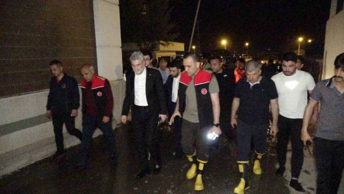 Başkan Görgel: “Yangının Büyük Bölümünü Kontrol Altına Alınmış Durumda”