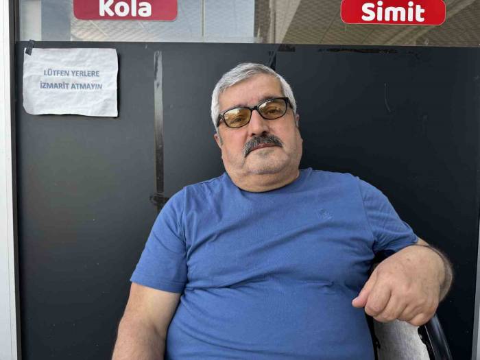 Haylaz Karga Kahvehanenin Müdavimi Oldu