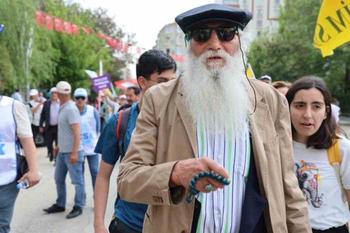 Elazığ’da 1 Mayıs Kutlandı