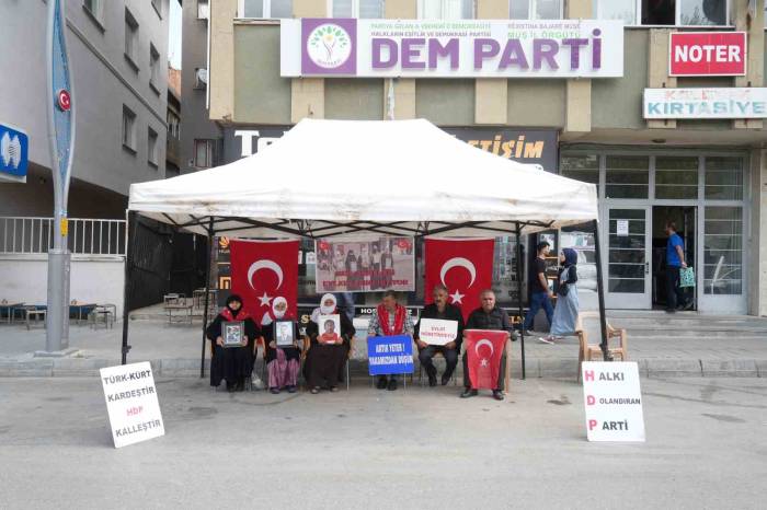 Muşlu Ailelerin Evlat Nöbeti Devam Ediyor