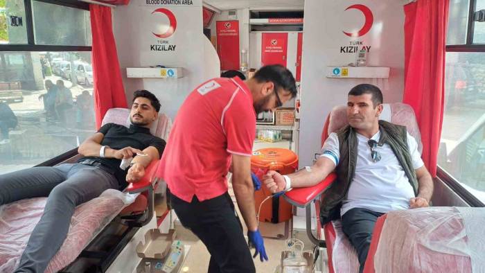 Malazgirt’te Kan Bağışı Kampanyası