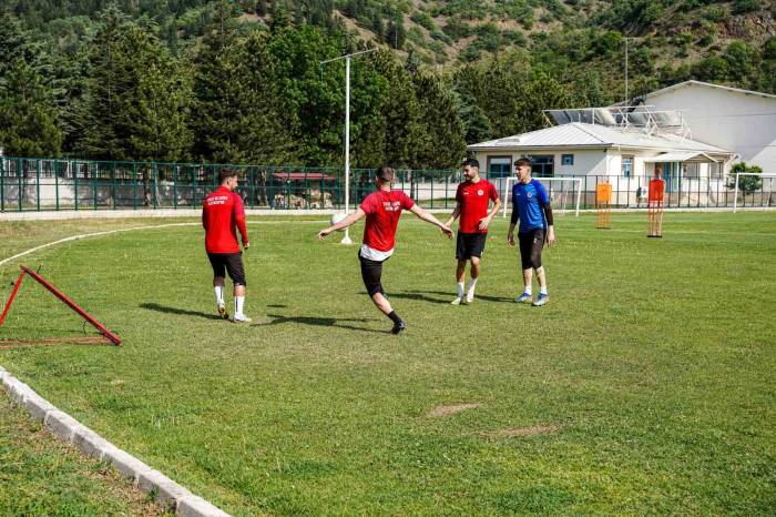 Düşük Bütçesiyle Büyük Bütçeli Kulüplere Meydan Okuyor