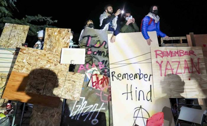 California Üniversitesi’ndeki Filistin’e Destek Gösterisine Polis Baskını: 132 Gözaltı