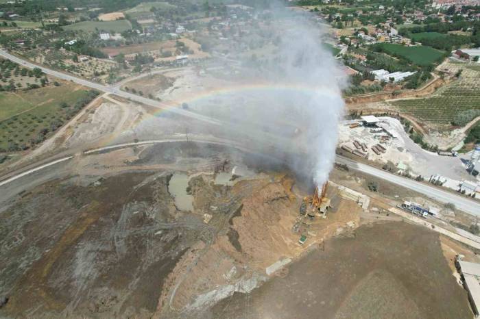 Patlamaların Yaşandığı Bölgeden Uzak Durun Çağrısı
