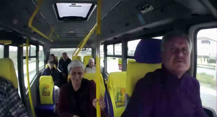 Araçlarında Rahatsızlanan Yolcuları İşte Böyle Hastaneye Yetiştirdiler