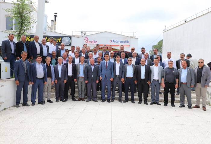 Manisa’nın Tek Yrp’li Başkanı Muhtarlarla Buluştu