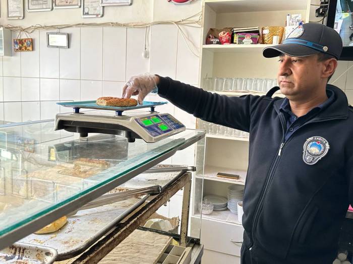 Zabıta Ekiplerinden Fırın Denetimi