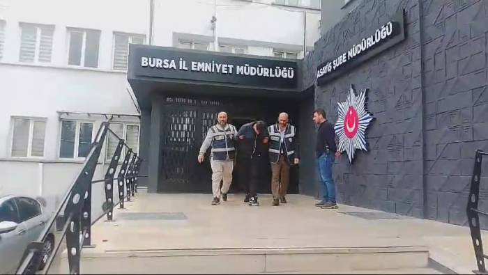 Polis Ekiplerinden Asırlık Operasyon... 98 Yıl Hapis Cezasıyla Aranıyordu