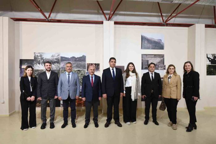 Orada Sergisi Açıldı