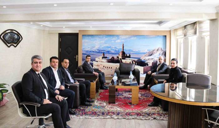 Iğdır Emniyet Müdürü Sakarya, Ağrı Emniyet Müdürü İpar’ı Ziyaret Etti