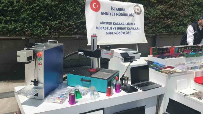 İstanbul’da Sahte Pasaport, Kimlik Ve Vize Şebekesine Operasyon: 4 Gözaltı