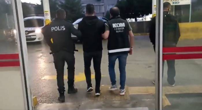 İzmir’de Fetö Operasyonu: 31 Gözaltı