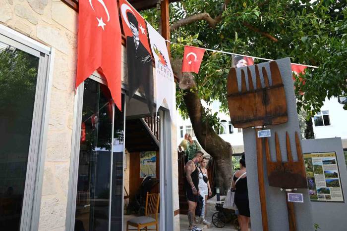 Kültür Evi’ne İlk Turist Kafilesi Geldi