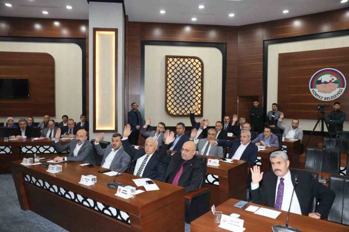 Körfez Belediye Meclisinde Koltuk Gerginliği