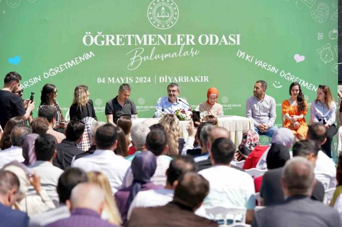 ‘Öğretmenler Odası Buluşmaları’nın 10’uncusu Diyarbakır’da Gerçekleşti