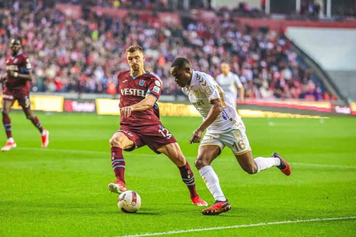 Trendyol Süper Lig: Samsunspor: 3 - Trabzonspor: 1 (Maç Sonucu)