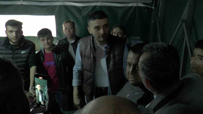 Czn Burak, Kazada Ölen Kayserili Fenomenin Taziyesine Katıldı