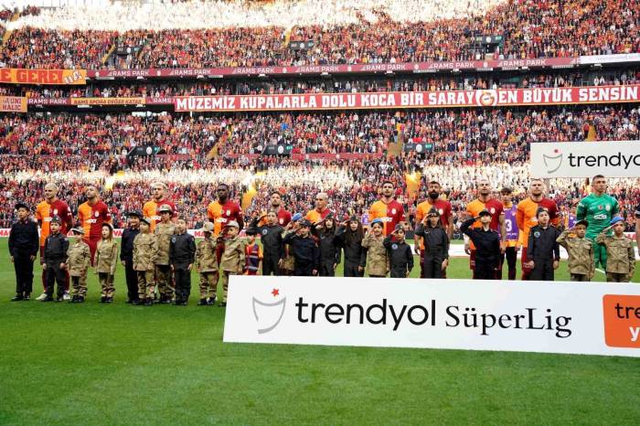 Okan Buruk Son İki Haftanın 11’ini Bozmadı