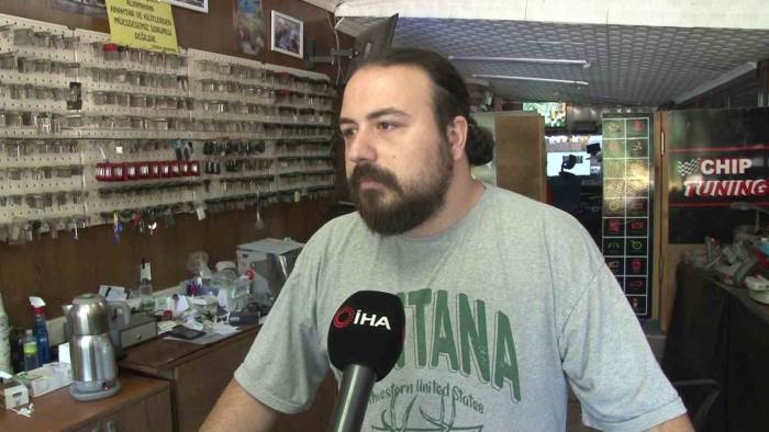 Ataşehir’de Fide Hırsızlığı: Domates Fidelerini Çalıp Kayıplara Karıştı