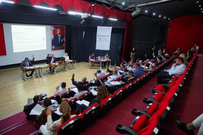 Ayvalık’ta Can Dostlara Yeni Barınak