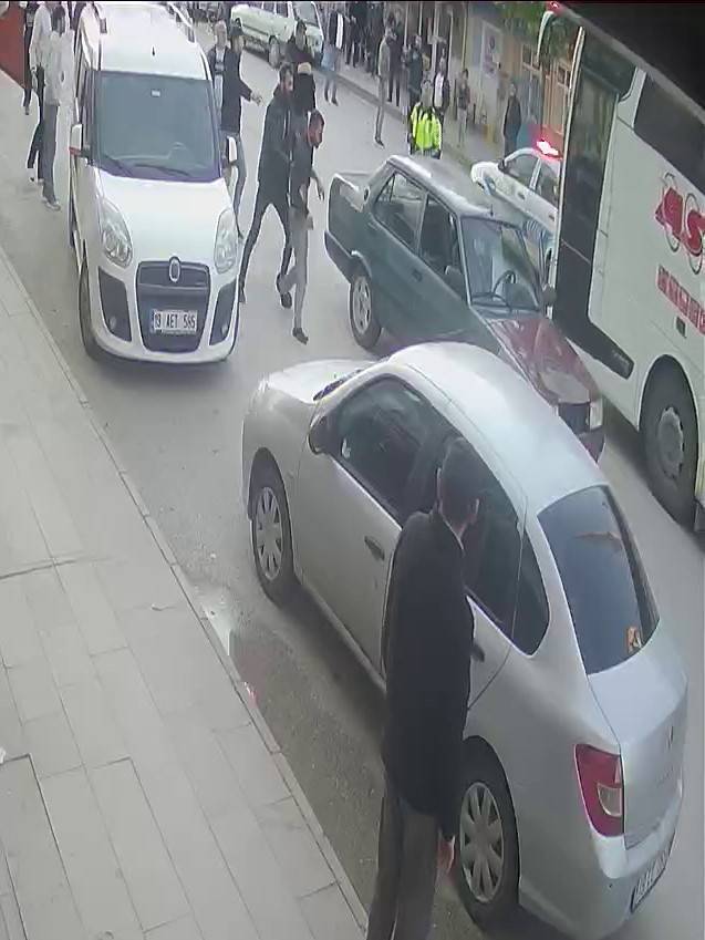 Düğün Konvoyunda Bahşiş Kavgası