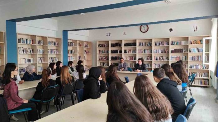 Kütahya’da Öğretmenlerin "Şehirli Olmak" Başlıklı Atölye Çalışması