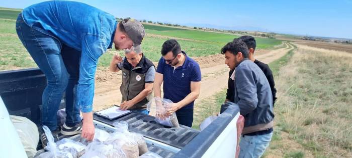 Toprak Numunesi Alındı