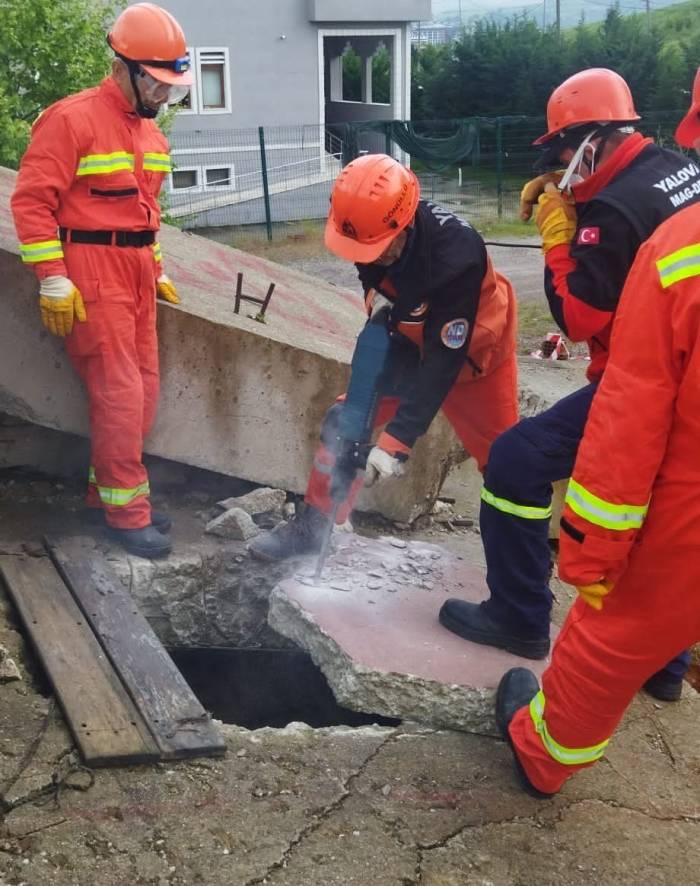 Yalova Mag-der’den Gerçeğini Aratmayan Tatbikat