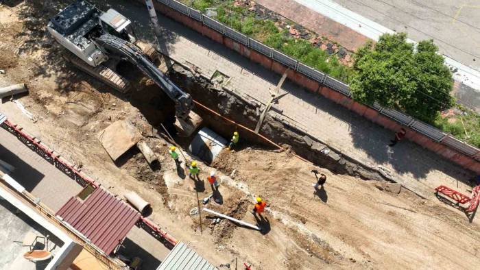 Atakent Ve Yenidoğan Mahallelerine 57 Milyon Liralık Altyapı Yatırımı