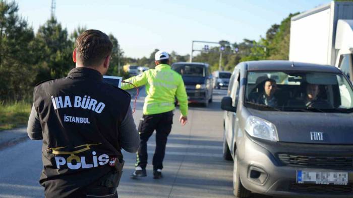 Arnavutköy’de Trafik Denetiminde İlginç Diyaloglar, “Polis Tek Tek Yalanları Ortaya Çıkarttı”